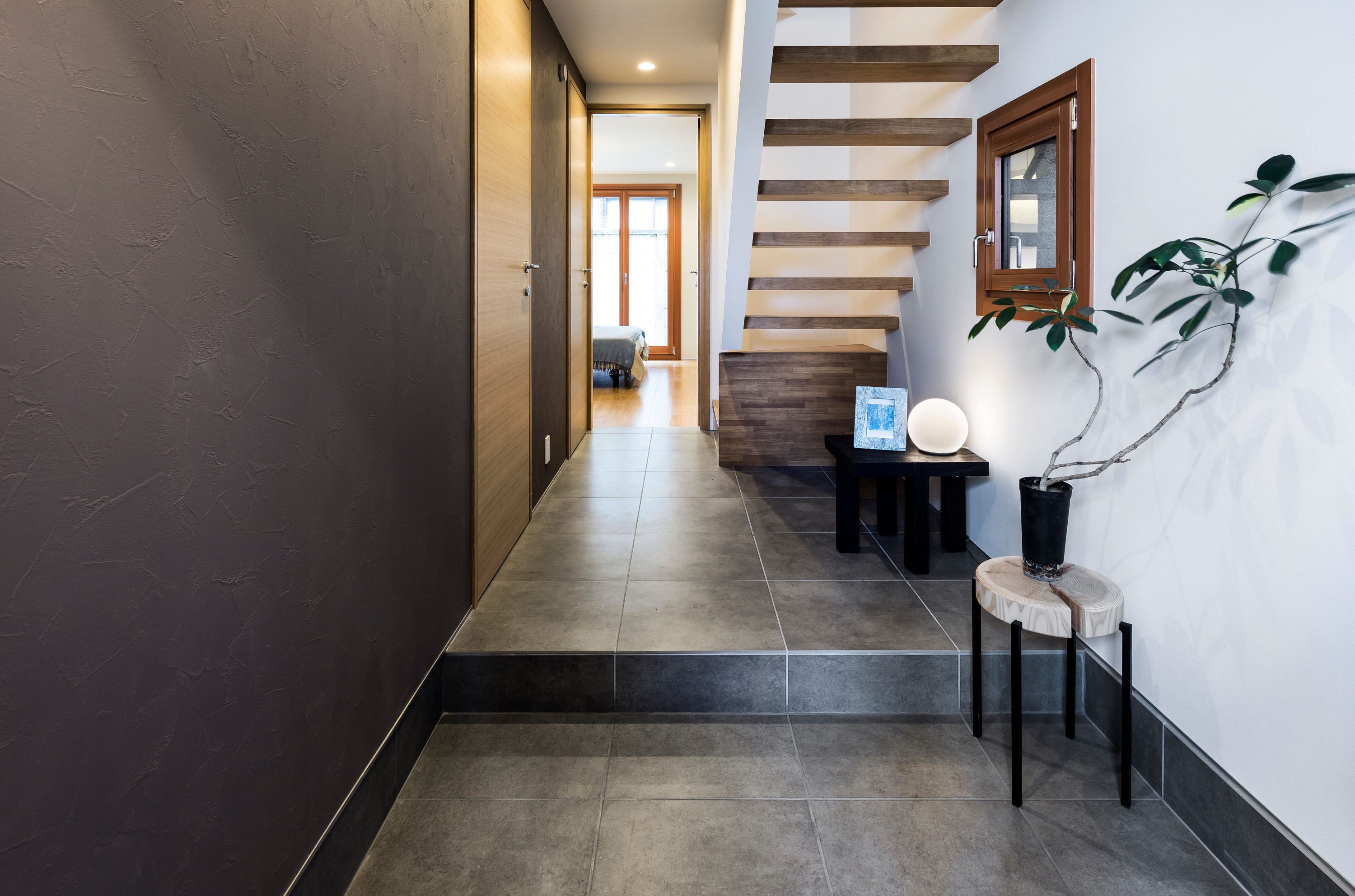 東京組 Cremona 木の温もりを感じる家 Modern Entry Tokyo By 東京組 Tokyogumi Houzz